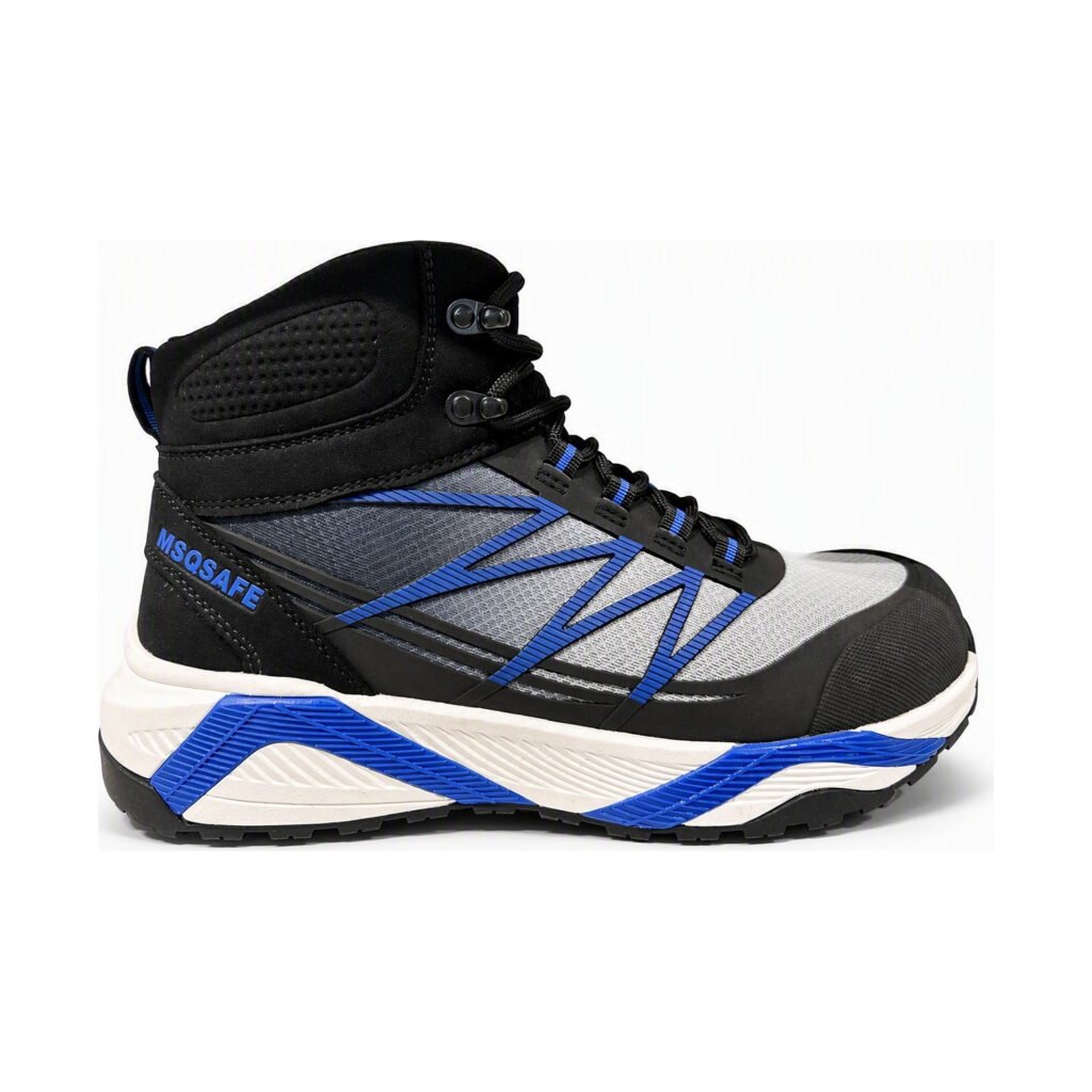 S3 safety boots for industrial workplaces