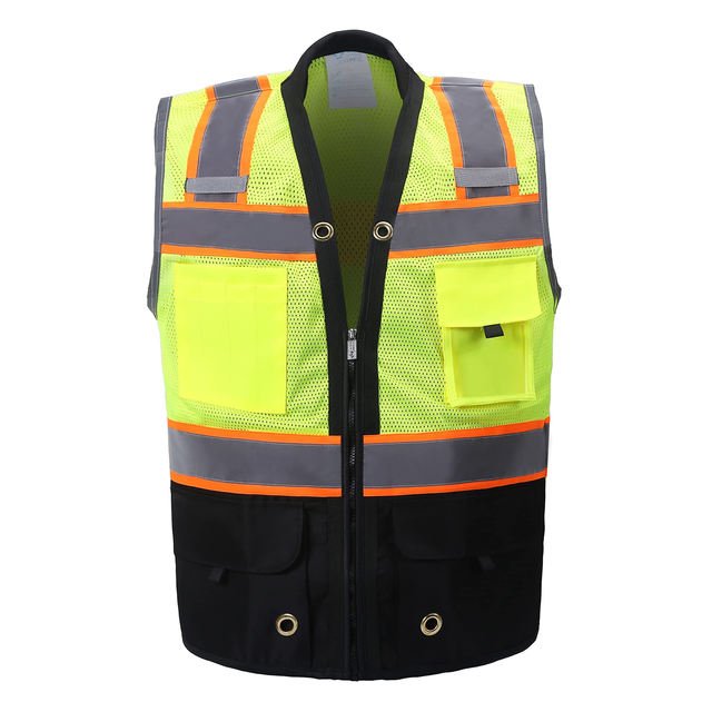 S3 safety boots for industrial workplaces