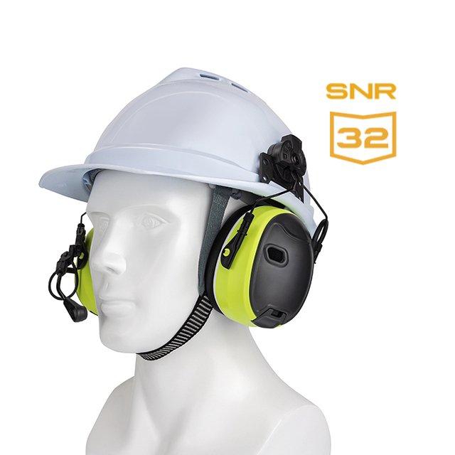 S3 safety boots for industrial workplaces
