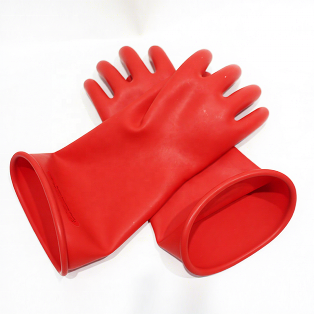 S3 safety boots for industrial workplaces
