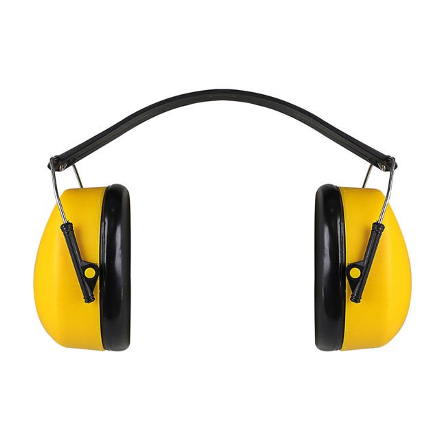 S3 safety boots for industrial workplaces